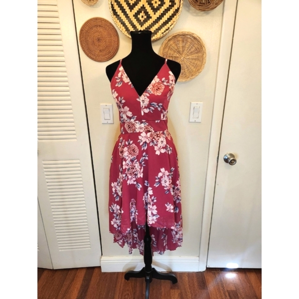 LAST ONE! High-low Floral Dress With Lace Back